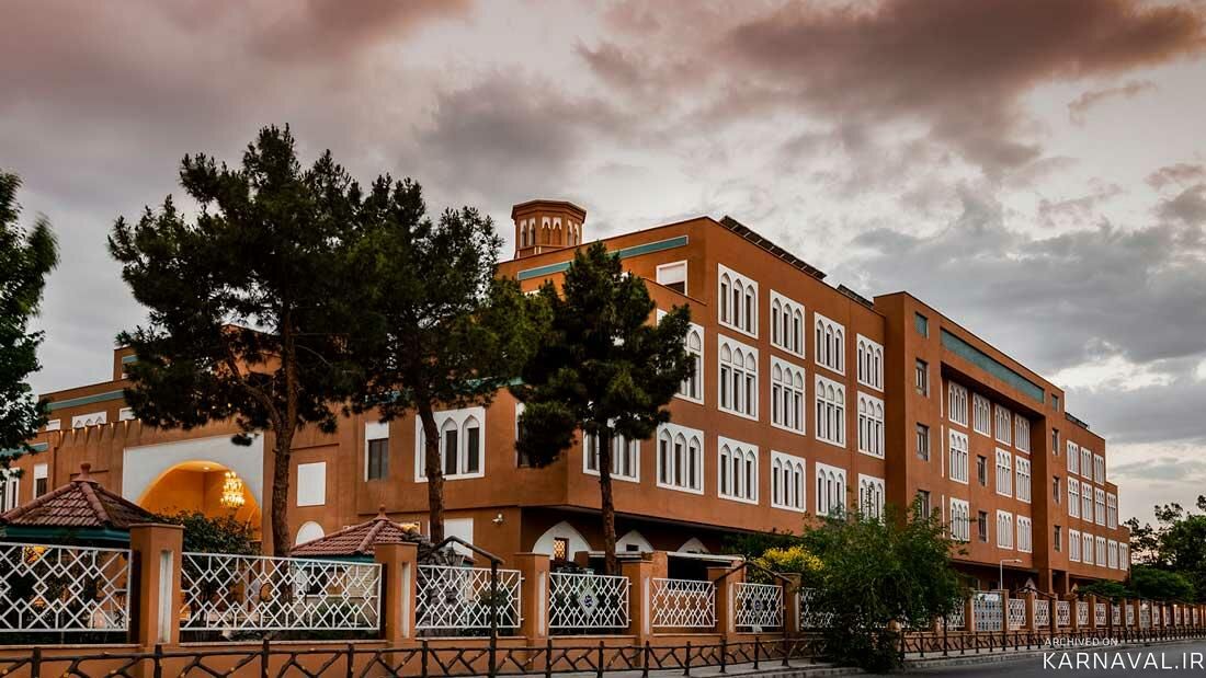 هتل پارسیان صفاییه