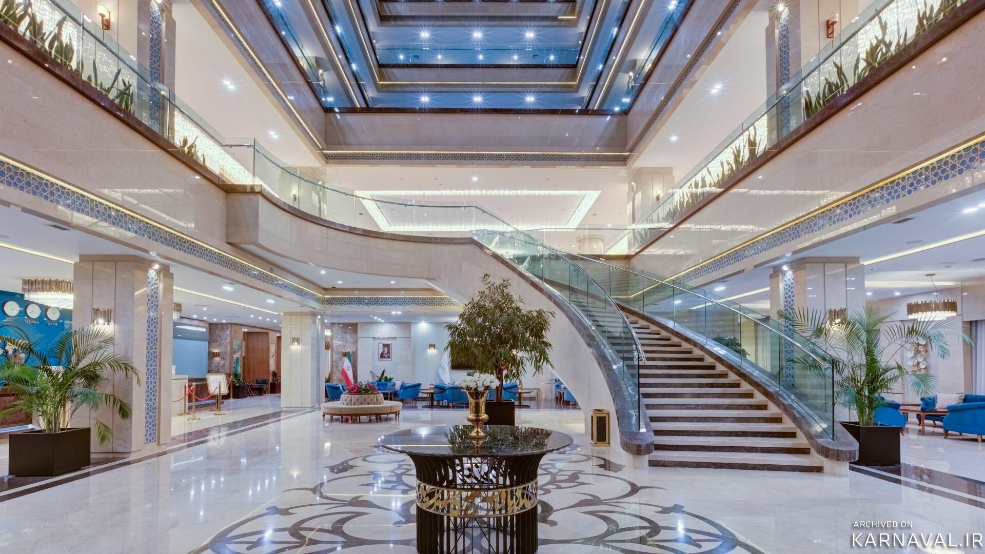 هتل خورشید هشتم رئوف کوثر