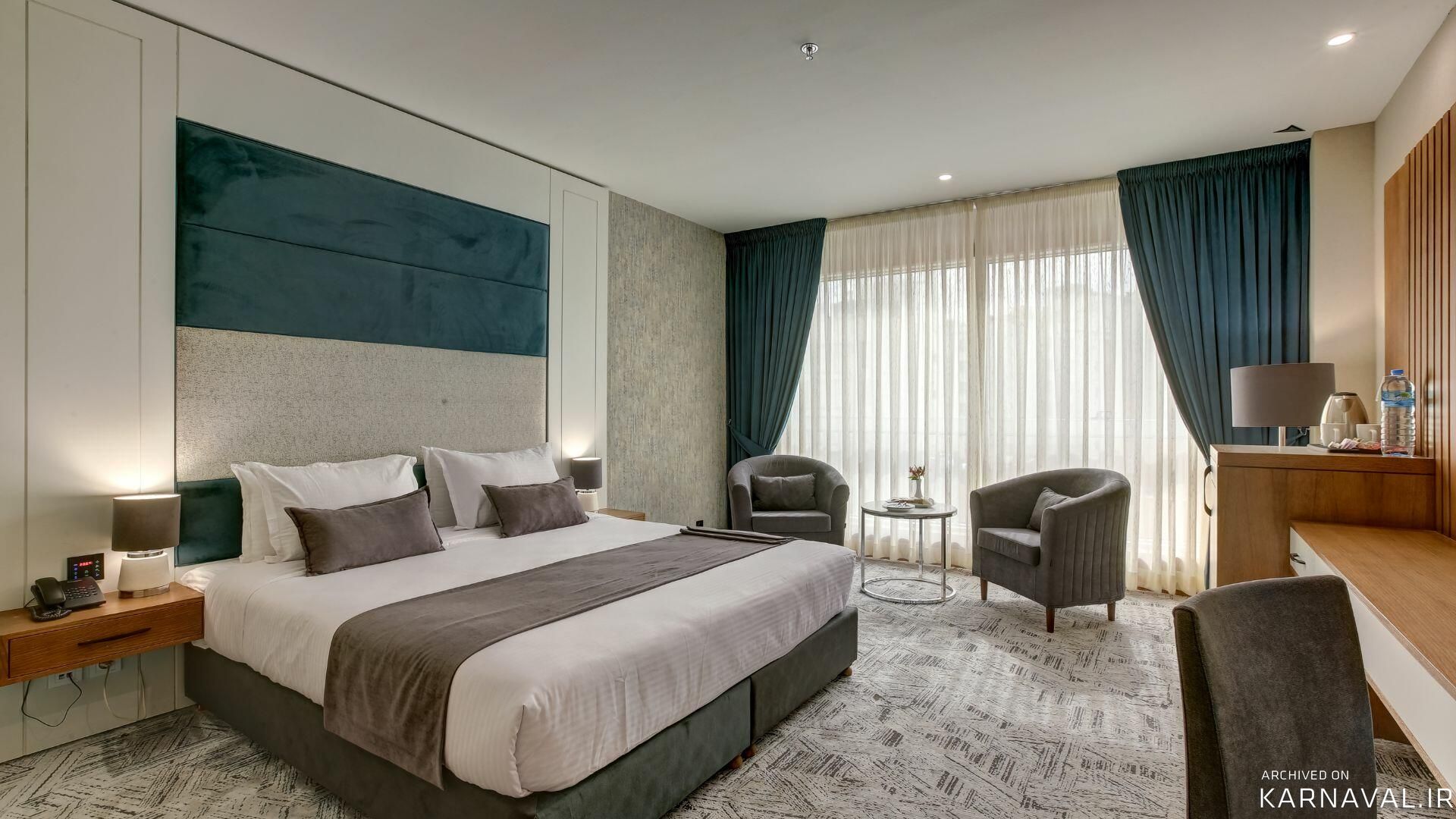 هتل خورشید هشتم رئوف کوثر