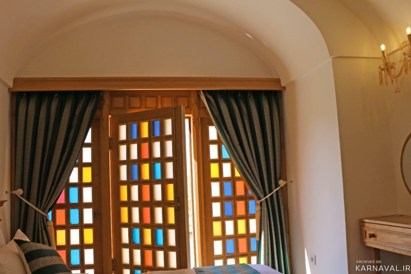 هتل بوتیک کاروانیکا کرمان