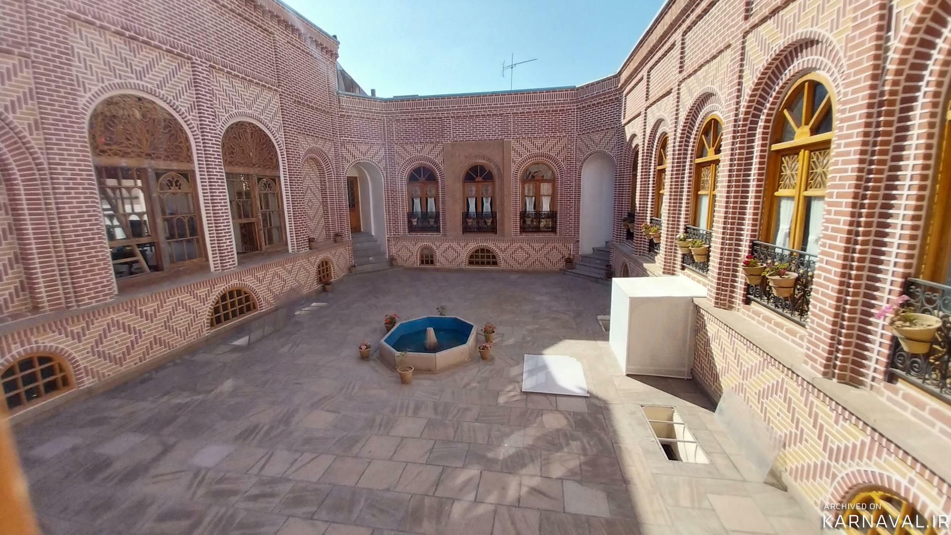 هتل عمارت میرزا مهدی فراش باشی ( سرخه ای ) تبریز هتل عمارت میرزا مهدی فراش باشی ( سرخه ای ) تبریز