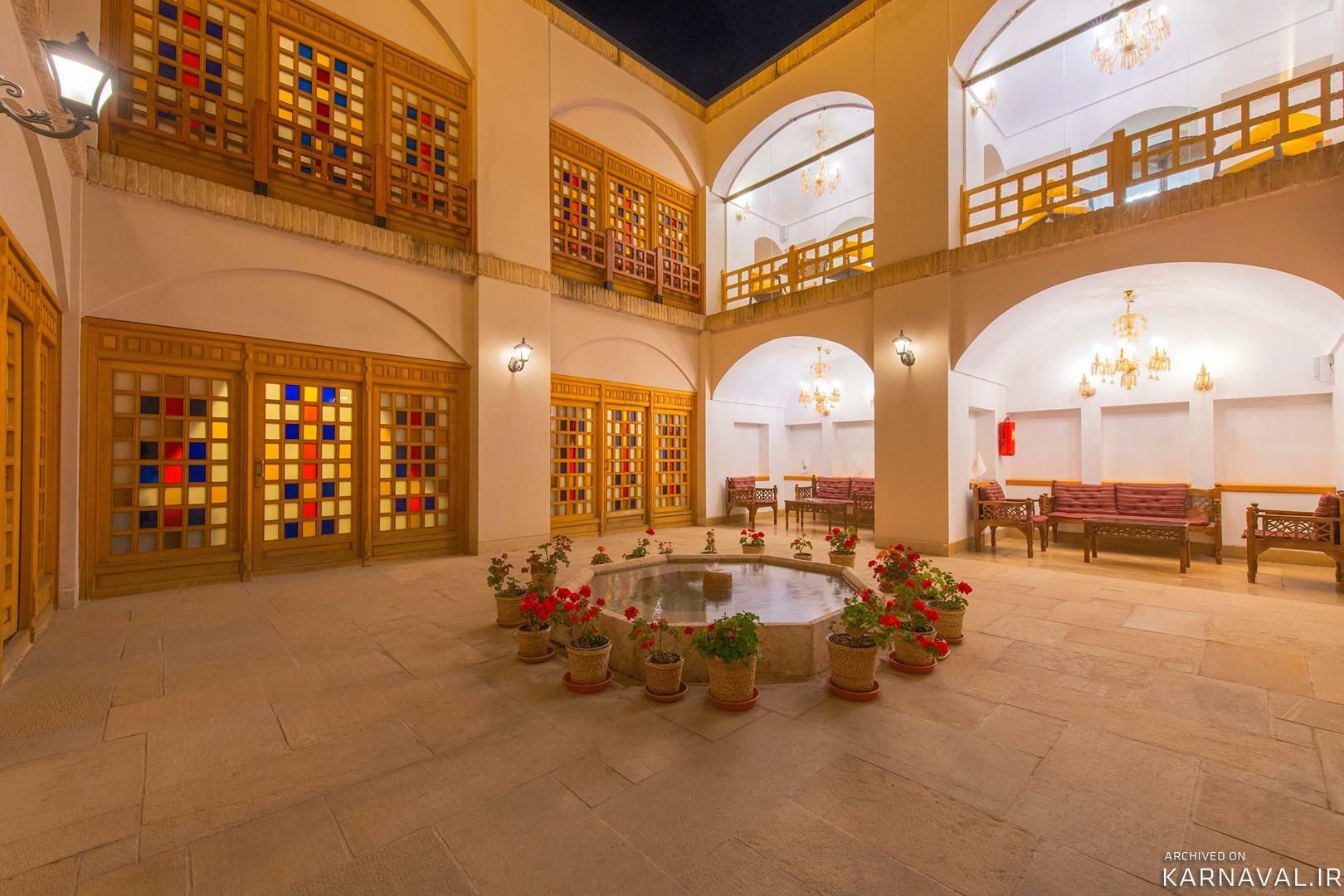 هتل بوتیک کاروانیکا کرمان