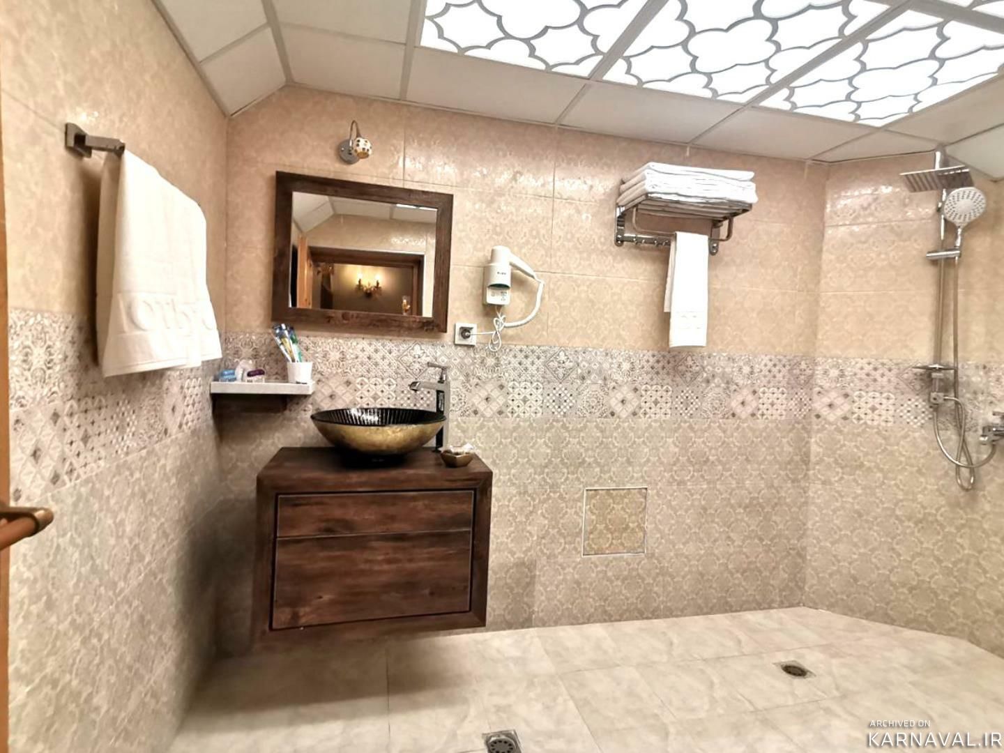 هتل بوتیک کاروانیکا کرمان