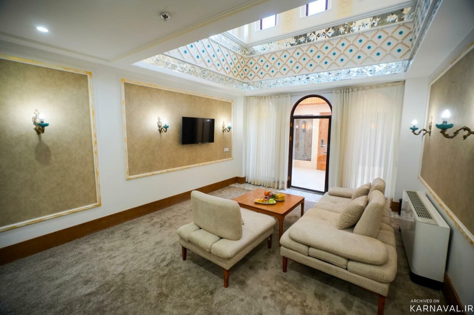 هتل خورشید هشتم رئوف کوثر