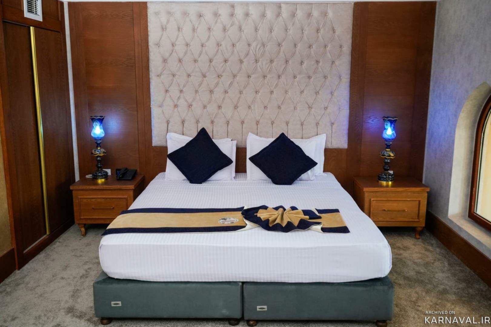 هتل خورشید هشتم رئوف کوثر