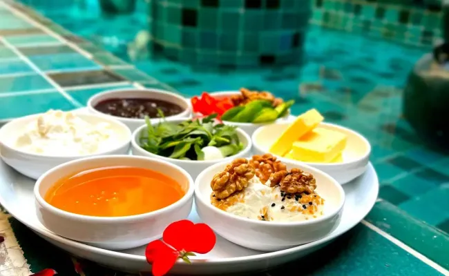 هتل سنتی ماه گیسو (نگار) شیراز هتل سنتی ماه گیسو (نگار) شیراز