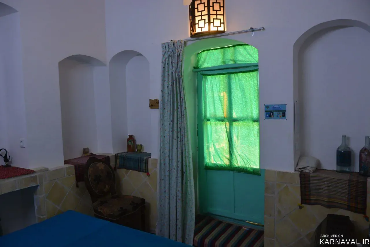 اقامتگاه بوم‌گردی برزوک (اتاق شاتوت) با صبحانه رایگان برزک