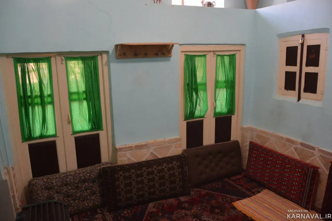 اقامتگاه بوم‌گردی برزک ( اتاق آبی) با صبحانه رایگان برزک