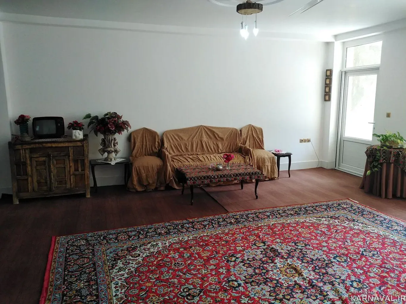 ویلا کوچه باغ در غرق آباد ساوه ویلا کوچه باغ در غرق آباد ساوه