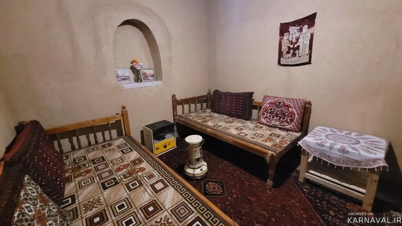 اقامتگاه بوم‌گردی موبد (واحد پستو) آباده