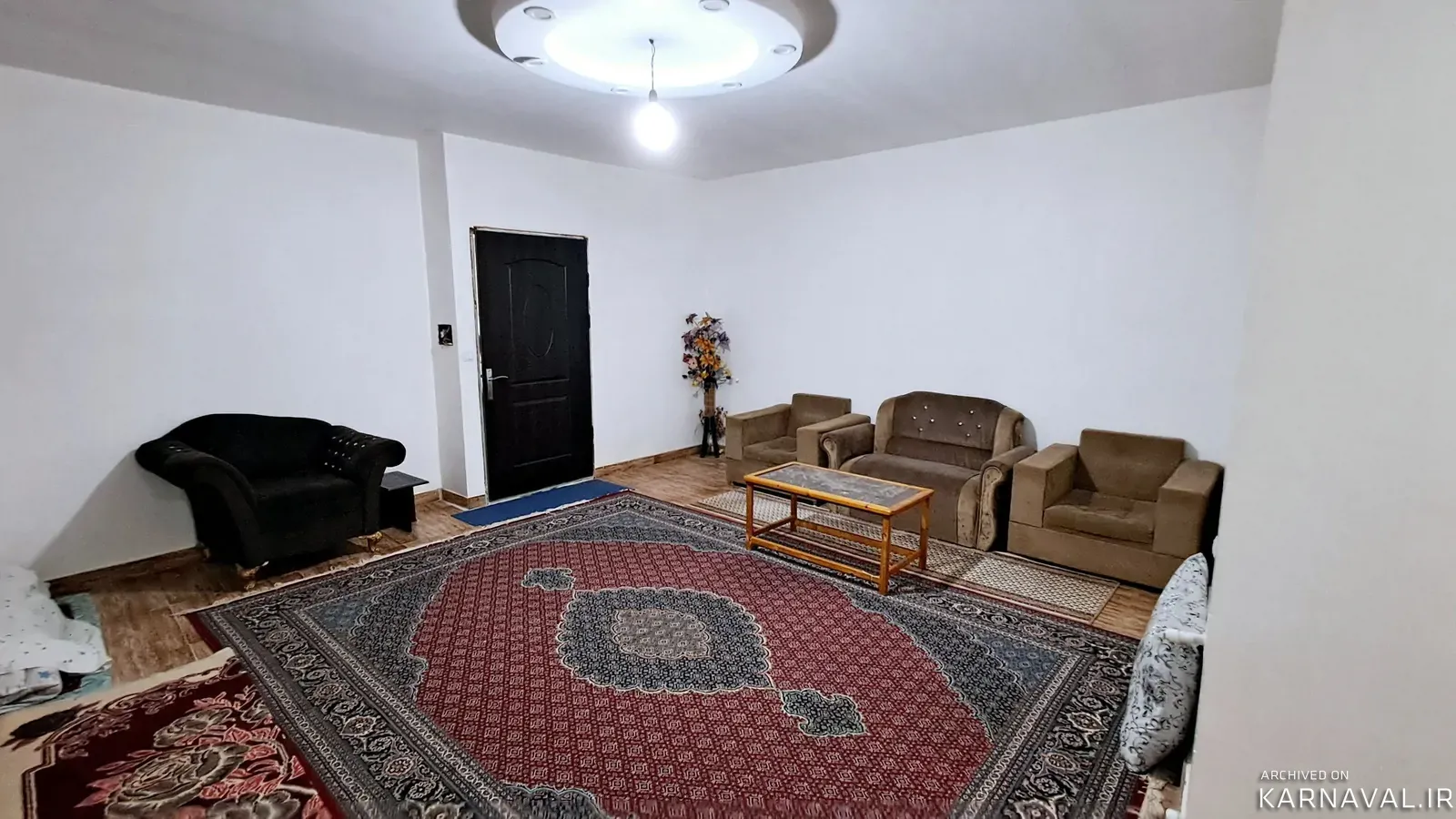 خانه  میخک رشت
