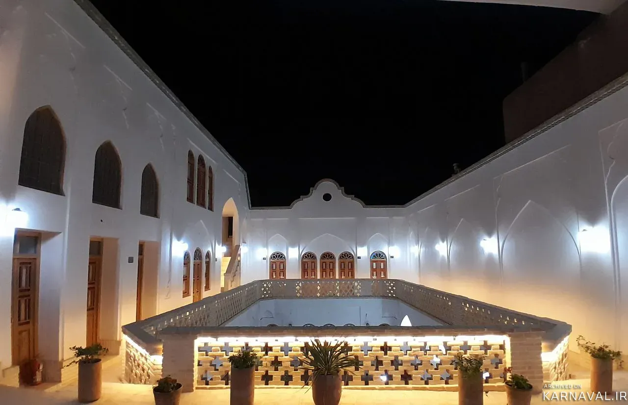 اقامتگاه سنتی عمارت شاه نشین کاشان اقامتگاه سنتی عمارت شاه نشین کاشان