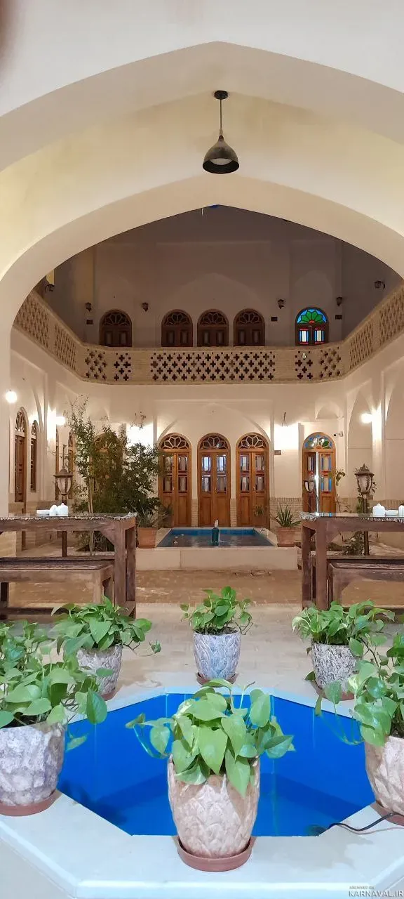 اقامتگاه سنتی عمارت شاه نشین کاشان اقامتگاه سنتی عمارت شاه نشین کاشان