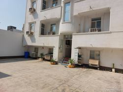 هتل آپارتمان پارسیان واحد 8 هتل آپارتمان پارسیان واحد 8