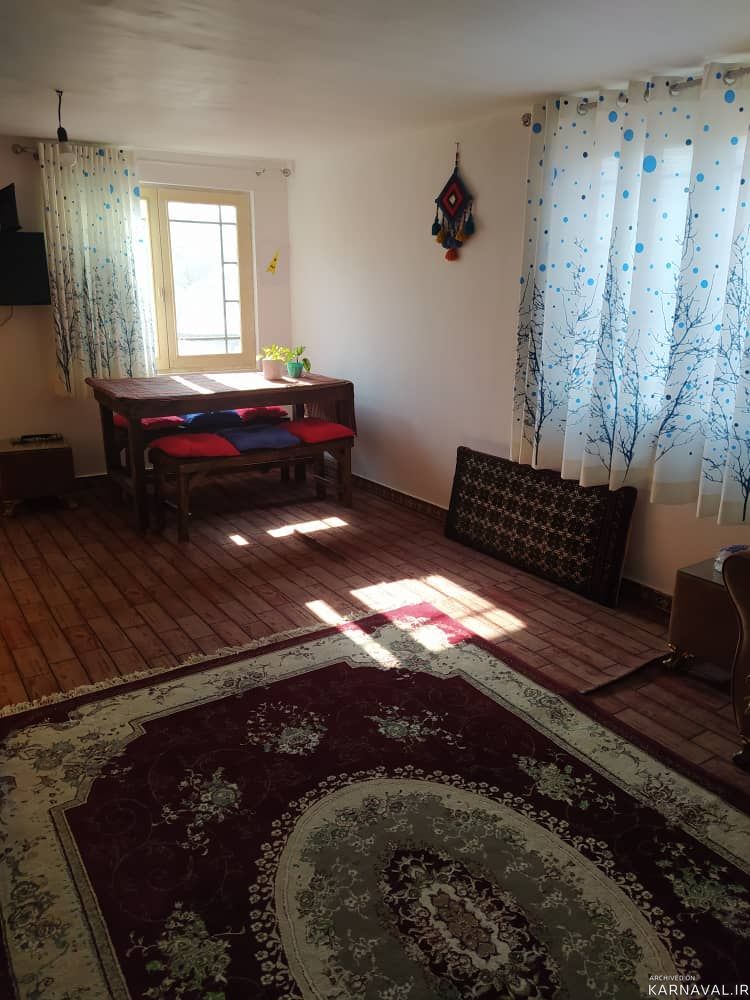 ویلای تک خواب با بافت سنتی و تراس بزرگ