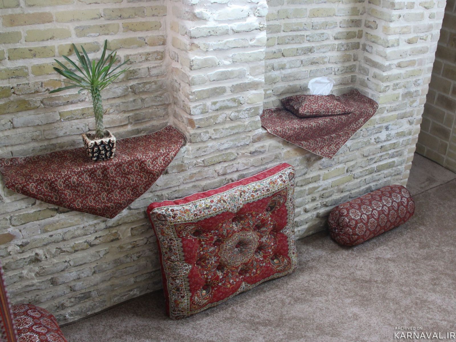 عمارت سنتی گلابگیر "اتاق ترمه"