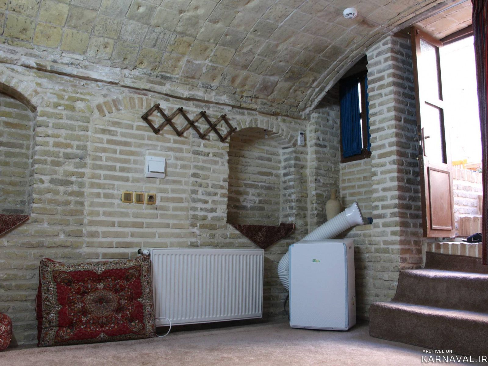عمارت سنتی گلابگیر "اتاق ترمه"