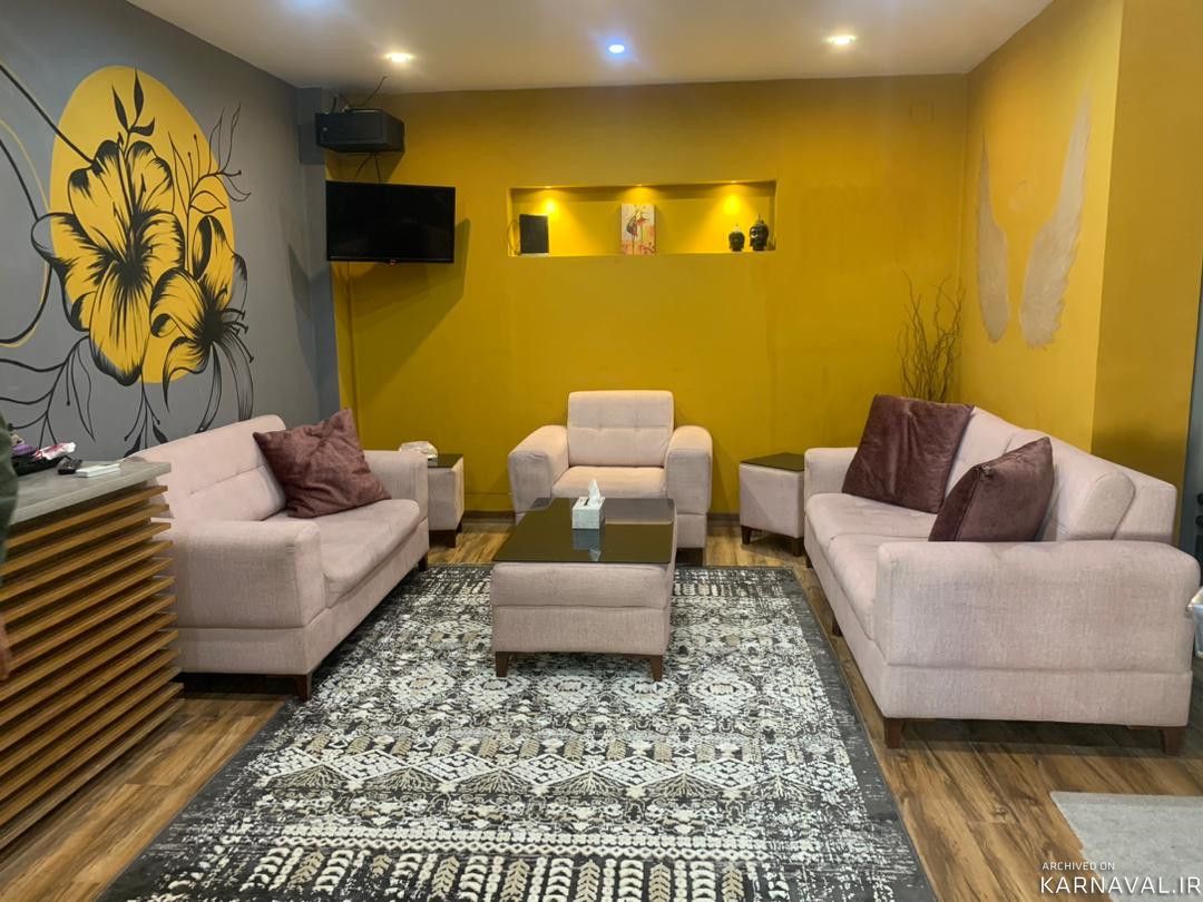 ویلای تک خواب با مکانی شیشه ای در حیاط