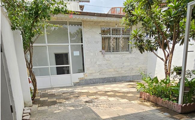 واحد نیمپیلوت دو خوابه حیاطدار دربست واحد نیمپیلوت دو خوابه حیاطدار دربست