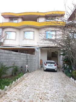 واحد دو خواب دارای تراسی با چشم انداز رودخانه واحد دو خواب دارای تراسی با چشم انداز رودخانه