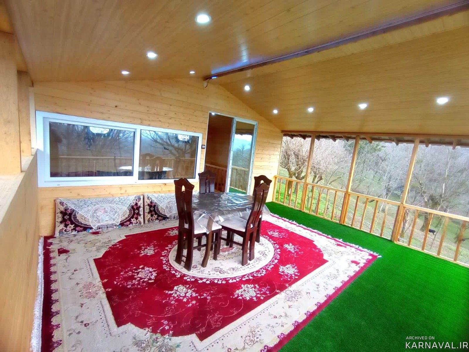 کلبه چوبی تو دل جنگل و دریا
