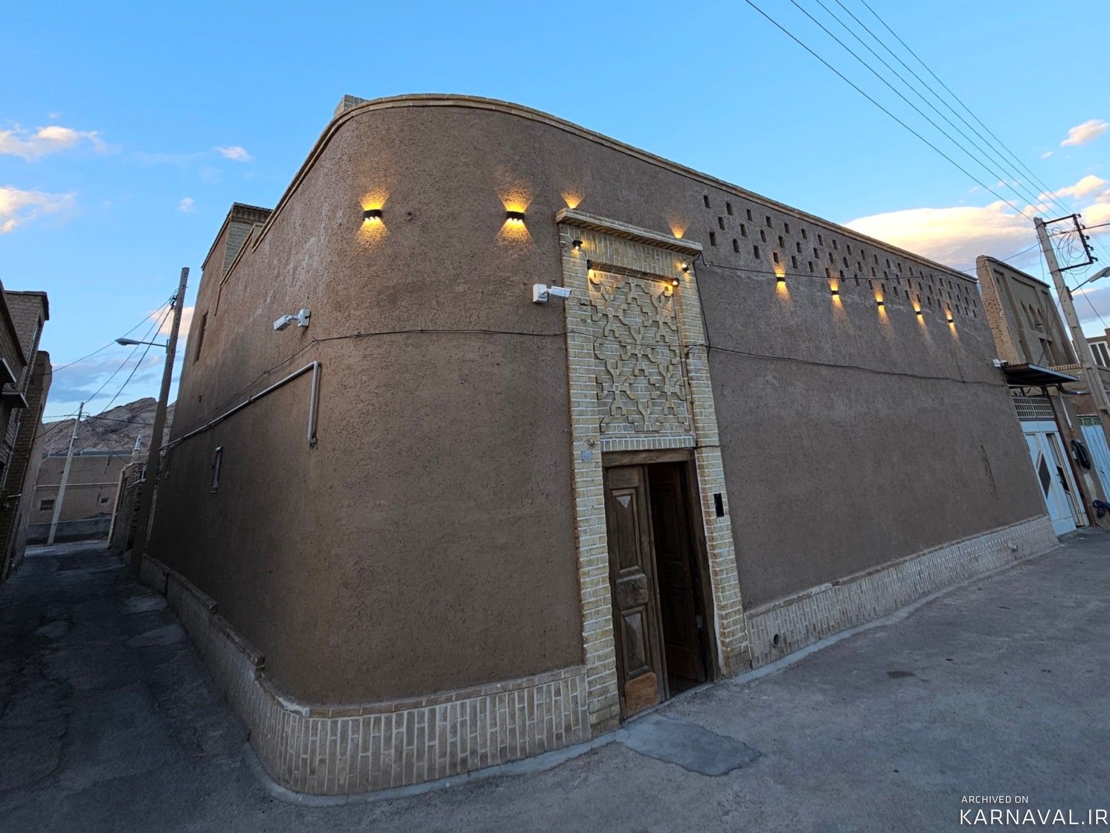 اقامتگاه بومگردی آبابا "اتاق کاه گلی"