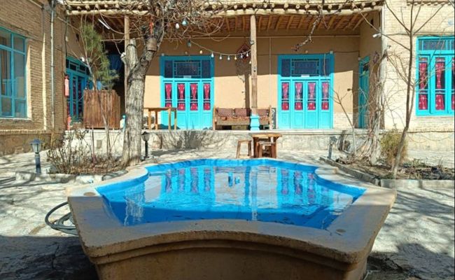 مجموعه بومگردی خانه دوستی " اتاق جواهر" مجموعه بومگردی خانه دوستی " اتاق جواهر"