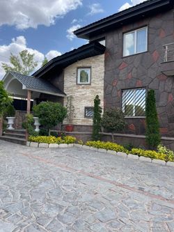 ویلای دوبلکس 280متری استخردار ویلای دوبلکس 280متری استخردار