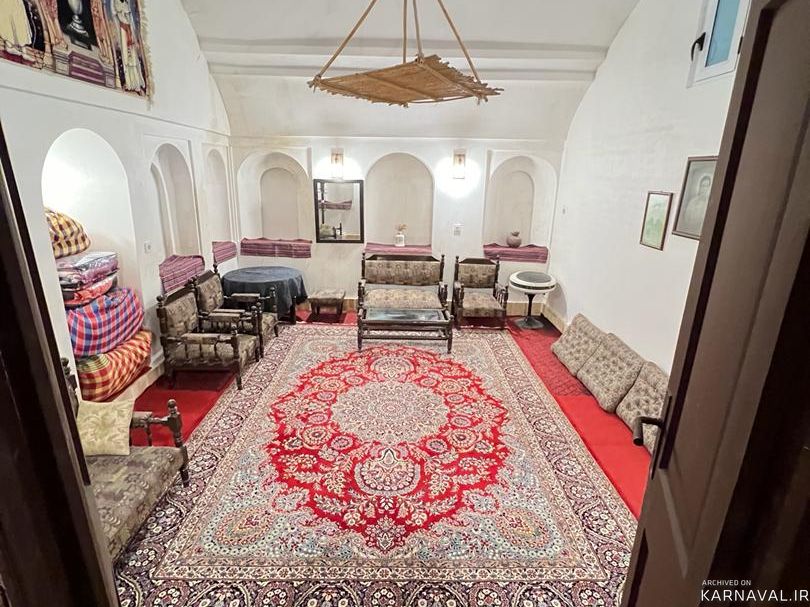 سرای مهربان شهریار، اتاق اشتاد