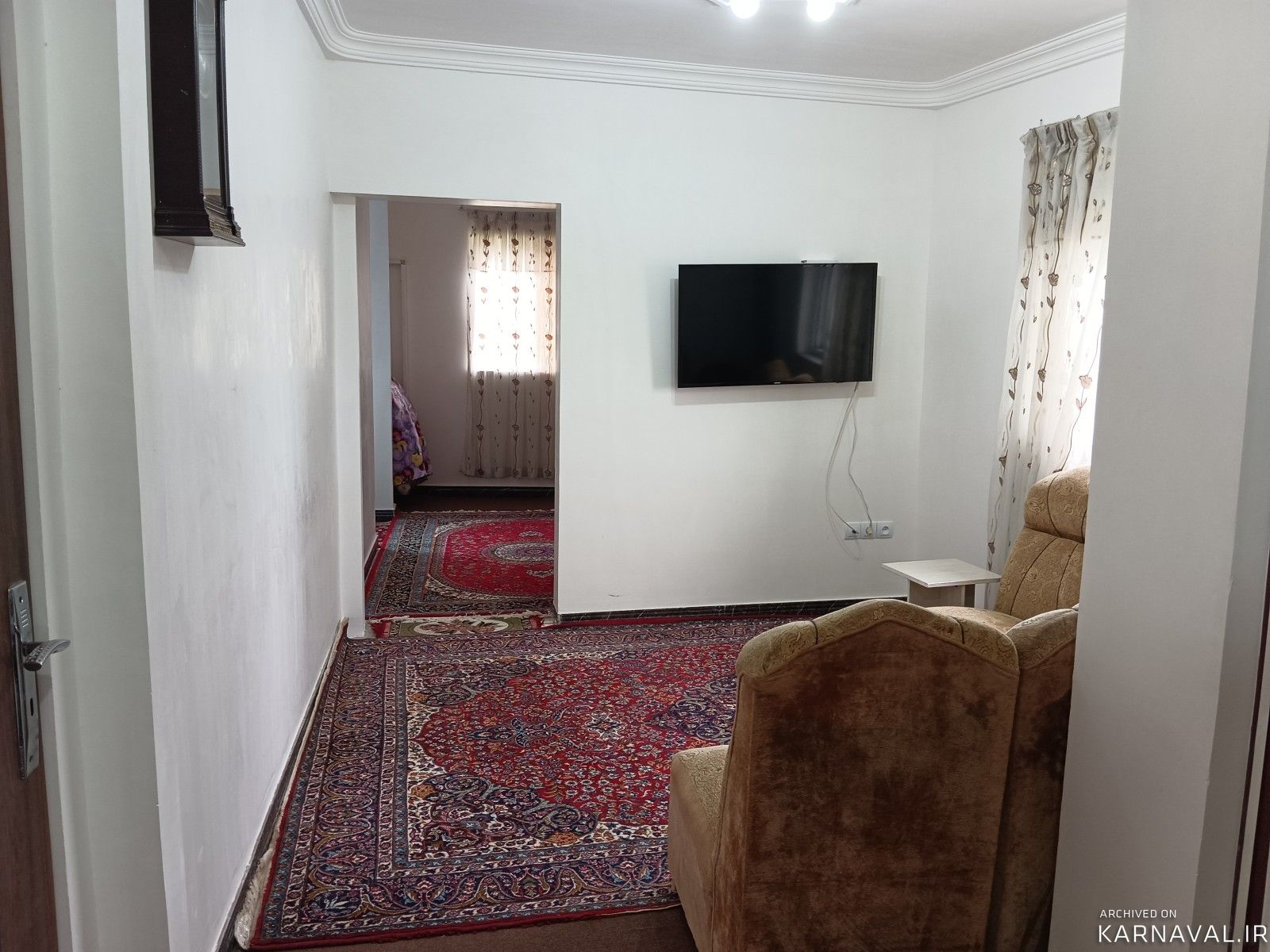اقامتگاه روستایی با منظره کوه و جنگل اقامتگاه روستایی با منظره کوه و جنگل