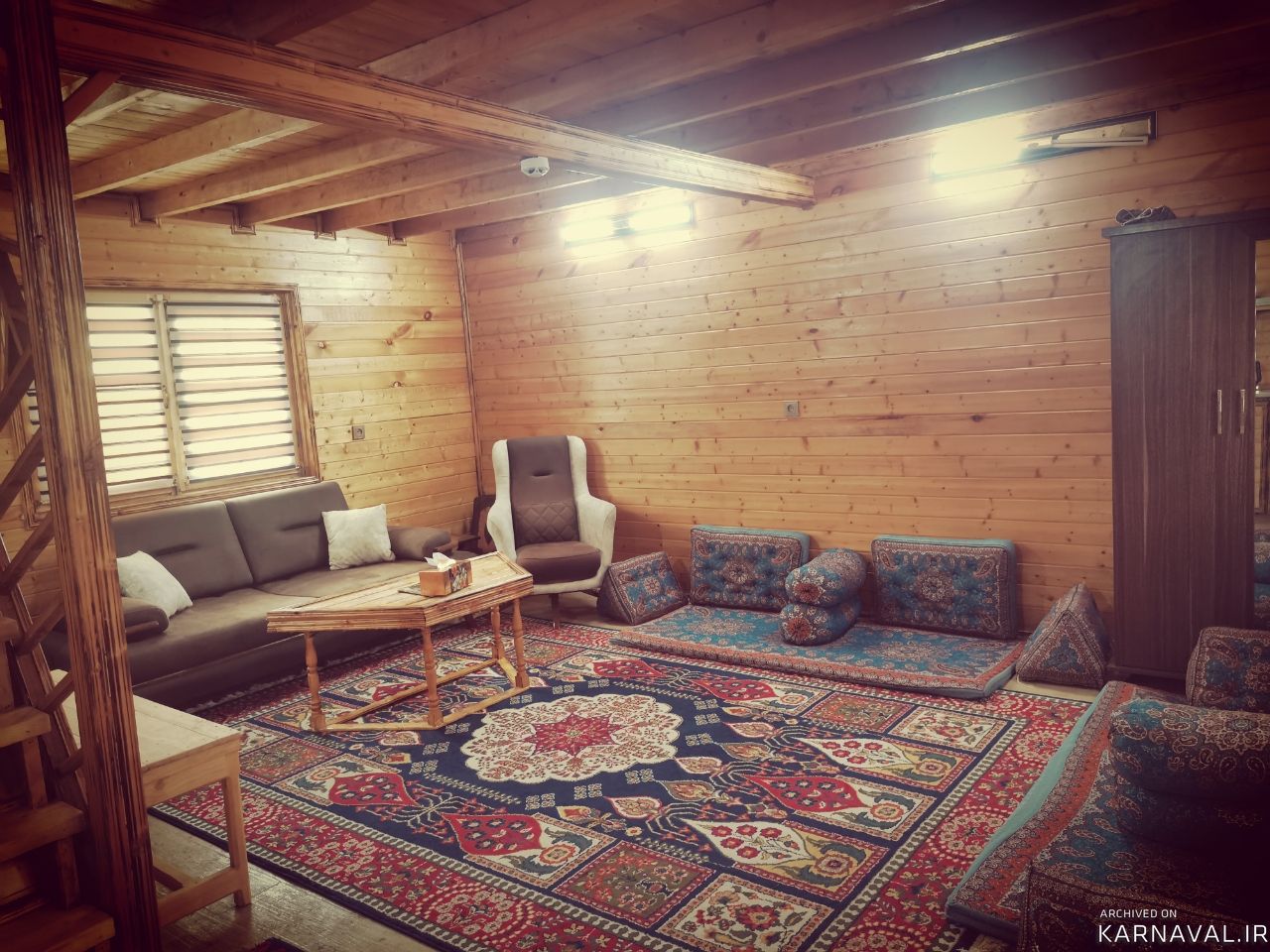 کلبه چوبی تریپلکس در سواد کوه