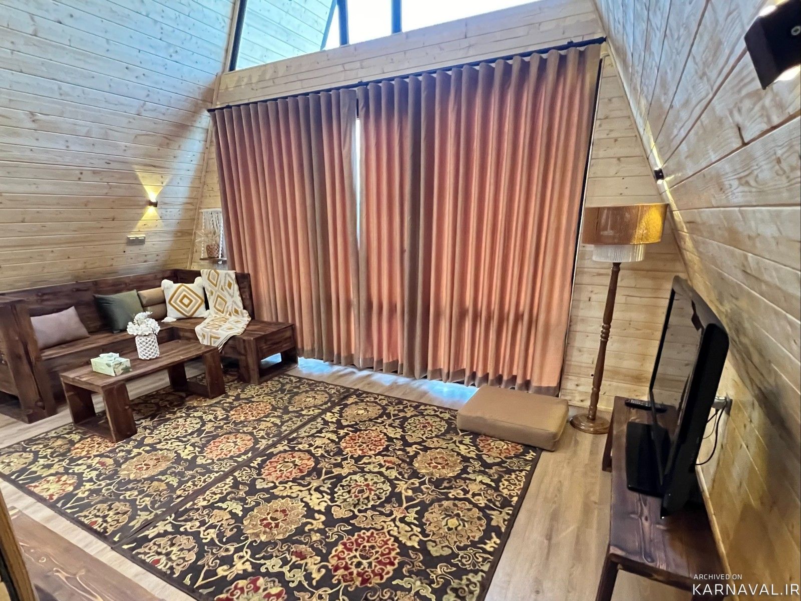 کلبه چوبی جنگلی ارشیا