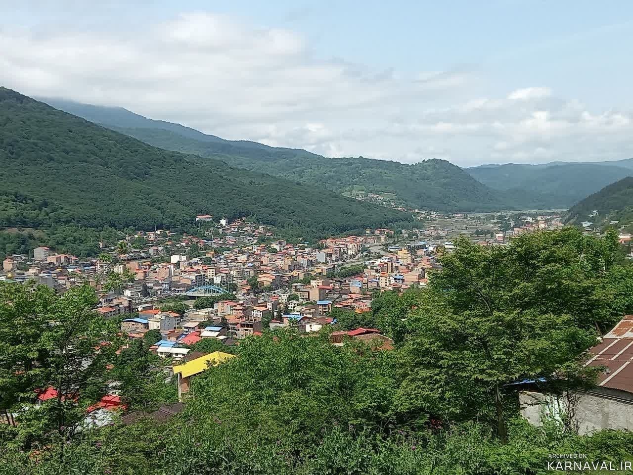 ویلای تک خوابه تمشک با منظره جنگل و شهر