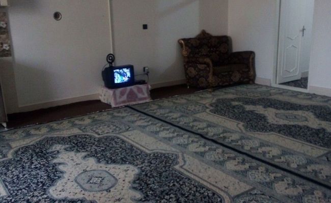 "اقامتگاه پاپی خالدار" "اقامتگاه پاپی خالدار"