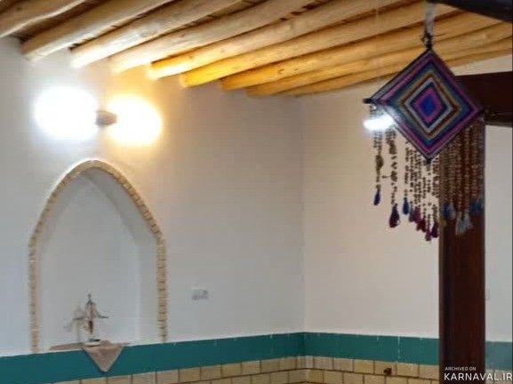 اقامتگاه بومگردی کاوه آهنگر (اتاق شاه نشین)