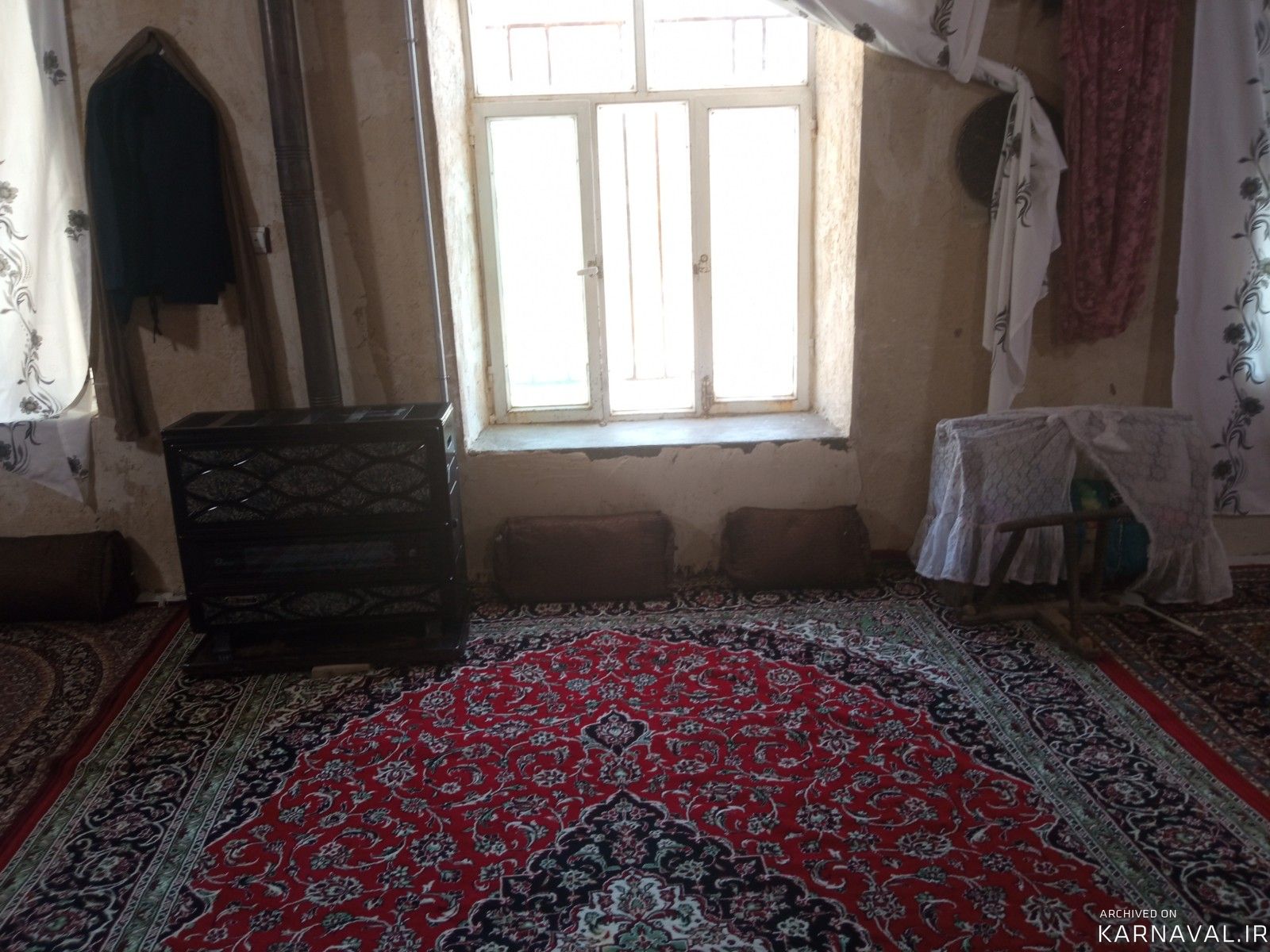 " اقامتگاه بوم گردی ادیب "