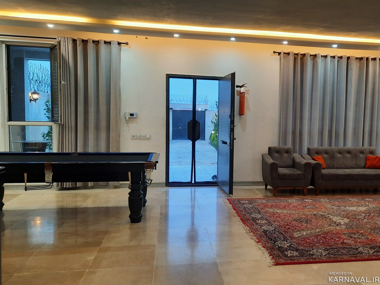 عمارت الف استخردار دو خوابه