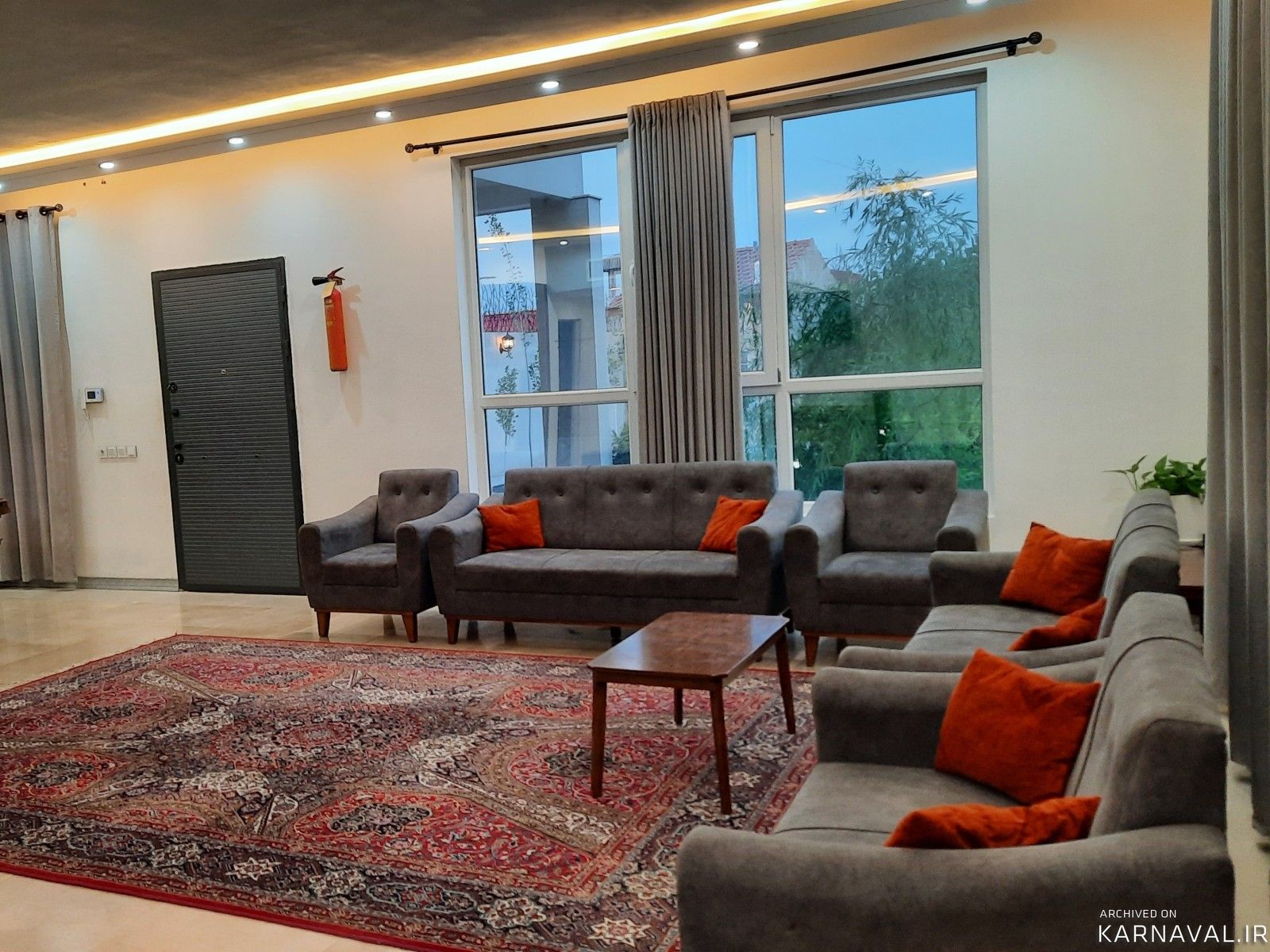 عمارت الف استخردار دو خوابه