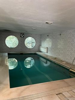 ویلای تریپلکس سه خوابه با استخر سرپوشیده ویلای تریپلکس سه خوابه با استخر سرپوشیده