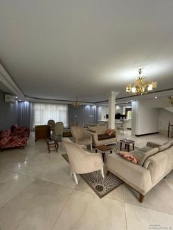 ویلای تریپلکس سه خوابه با استخر سرپوشیده ویلای تریپلکس سه خوابه با استخر سرپوشیده