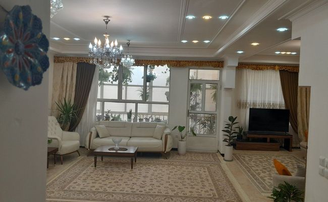 اقامتگاه بانو ملک اقامتگاه بانو ملک