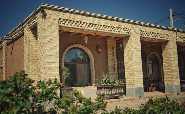 اقامتگاه بومگردی قنات ابراهیم آباد "اتاق خونه قالی" اقامتگاه بومگردی قنات ابراهیم آباد "اتاق خونه قالی"