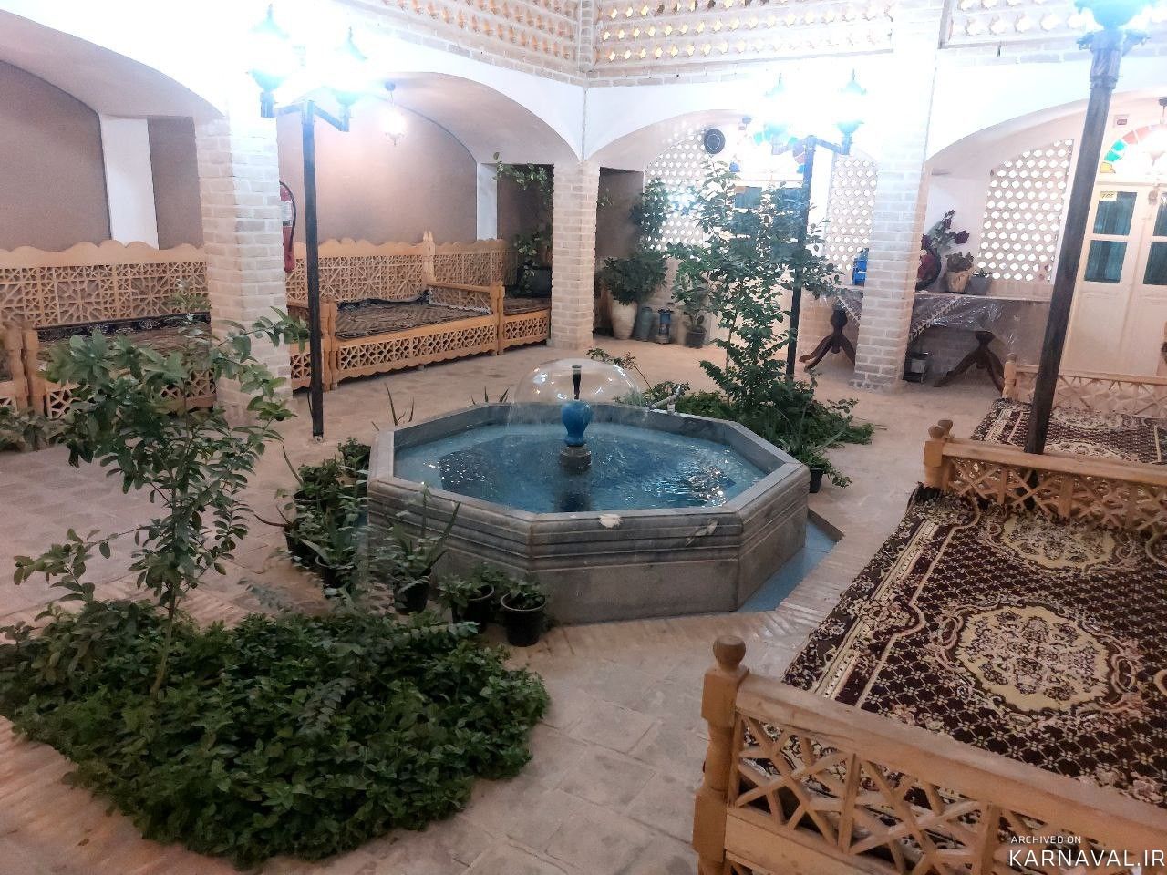 اقامتگاه سنتی چهارباغ "102"