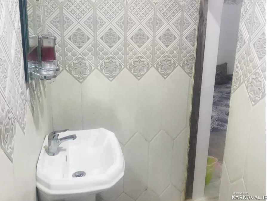 سرای باباحاجی. واحد جهاز بغله سرای باباحاجی. واحد جهاز بغله