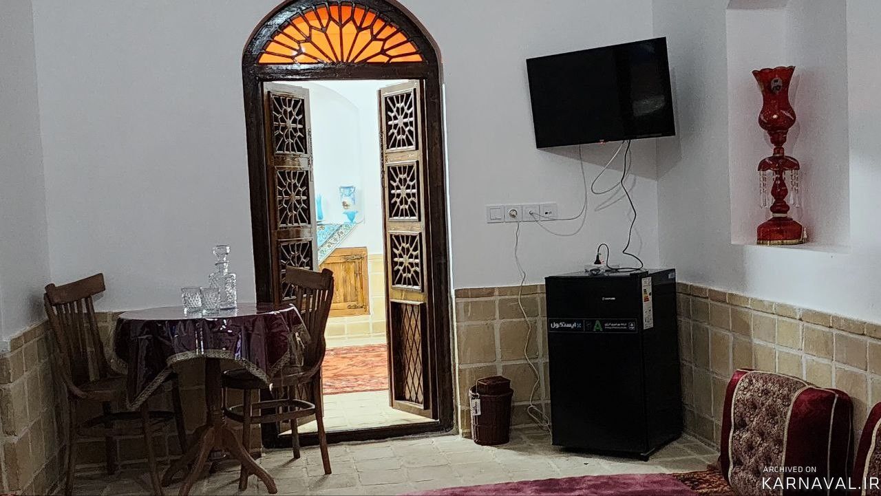 اقامتگاه بومگردی سید بابا احمد "اتاق یاقوت"