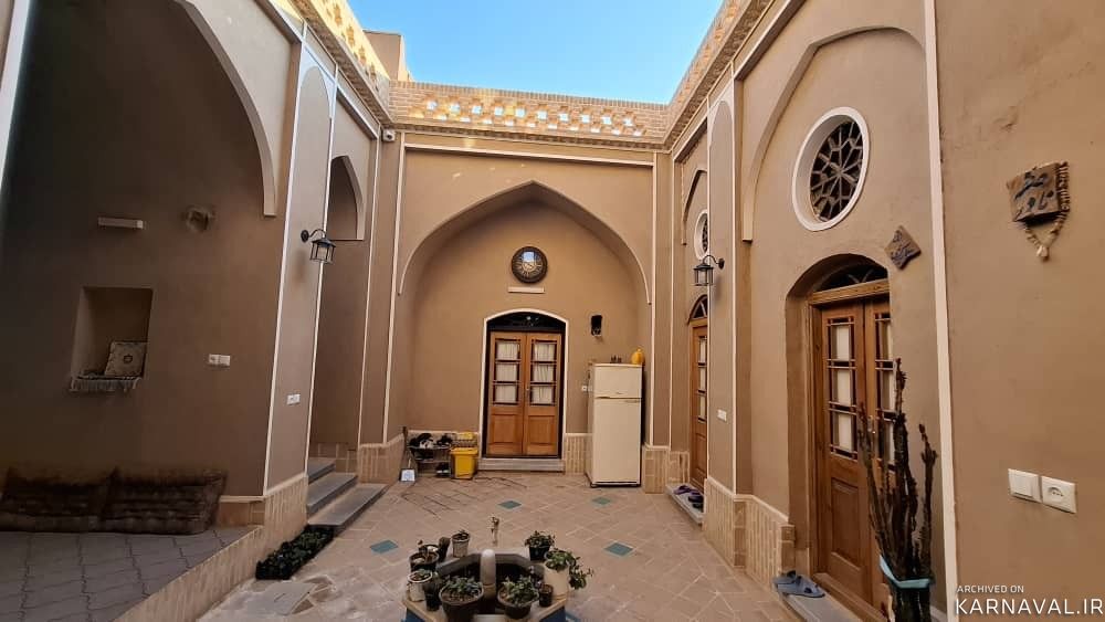 اقامتگاه بومگردی استاد حسین اردکانی "اتاق حاجی ليلا " اقامتگاه بومگردی استاد حسین اردکانی "اتاق حاجی ليلا "