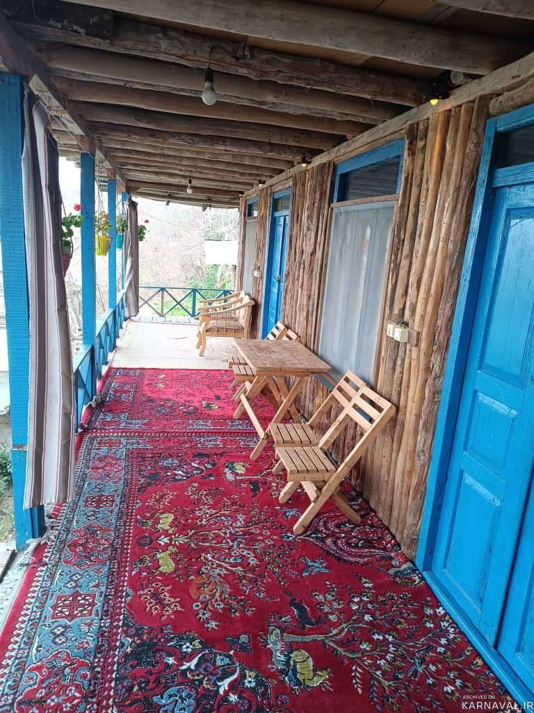 اقامتگاه بوم‌گردی میرزا‌ شموشک " اتاق توسکا "