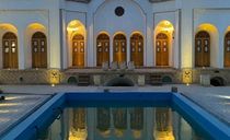 مجموعه اقامتی افصح الدوله "اتاق بدر الملوک" مجموعه اقامتی افصح الدوله "اتاق بدر الملوک"