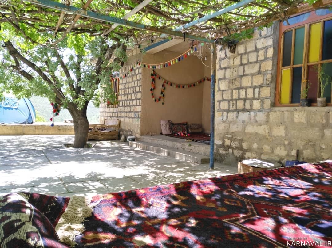 اقامتگاه بومگردی "قلعه سرد سوئیت ۴۰ متری" اقامتگاه بومگردی "قلعه سرد سوئیت ۴۰ متری"