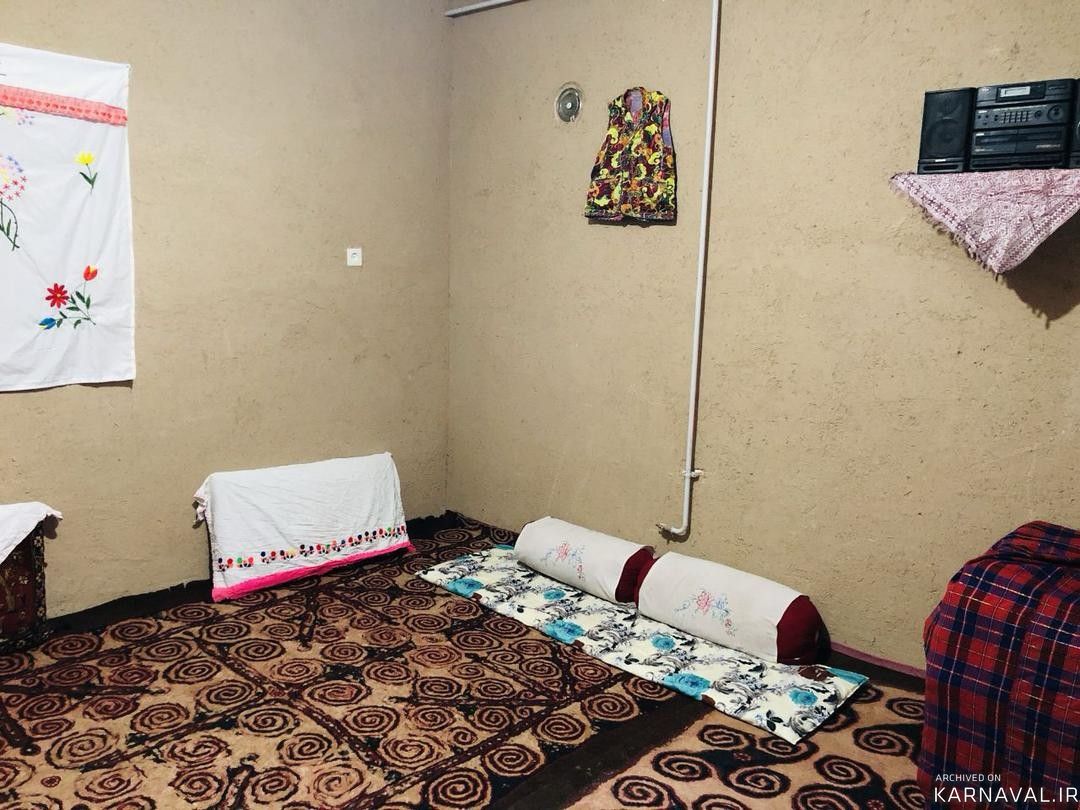 مجموعه بومگردی وامنان "اتاق 16 متری" مجموعه بومگردی وامنان "اتاق 16 متری"